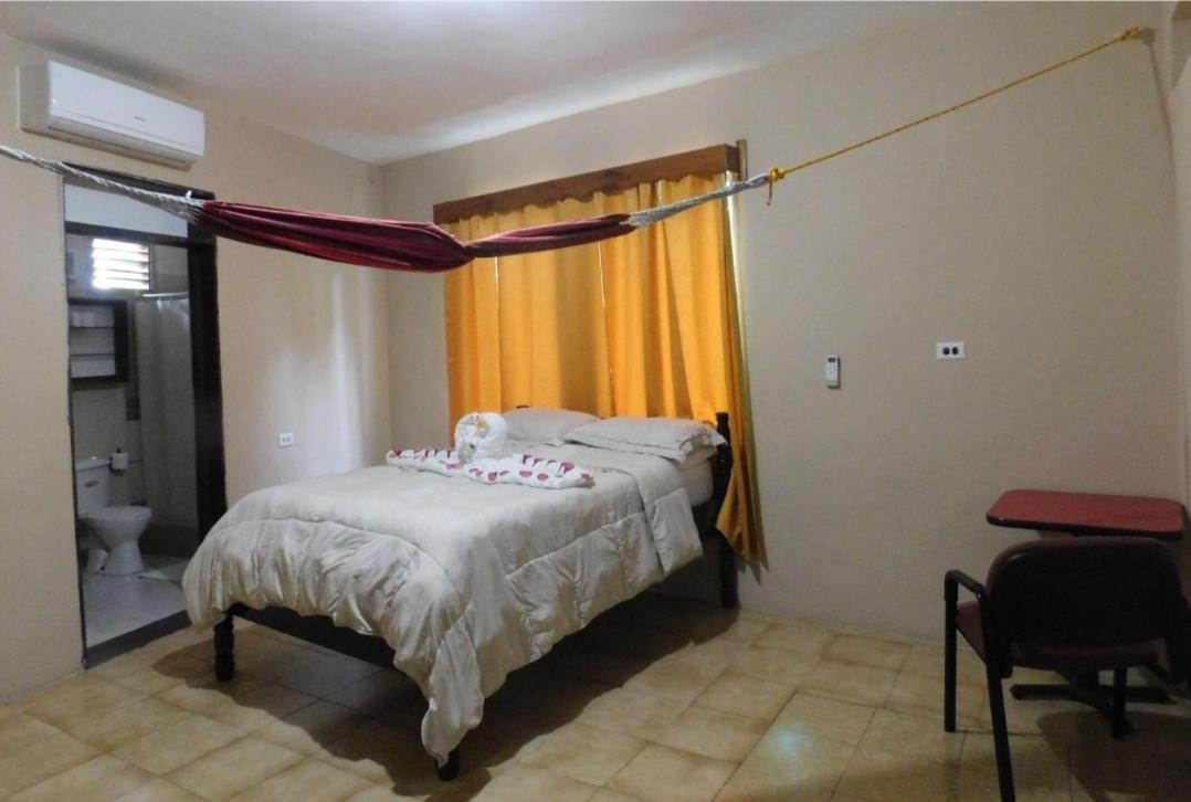 Arnold'S Guest House Сан-Игнасио Экстерьер фото