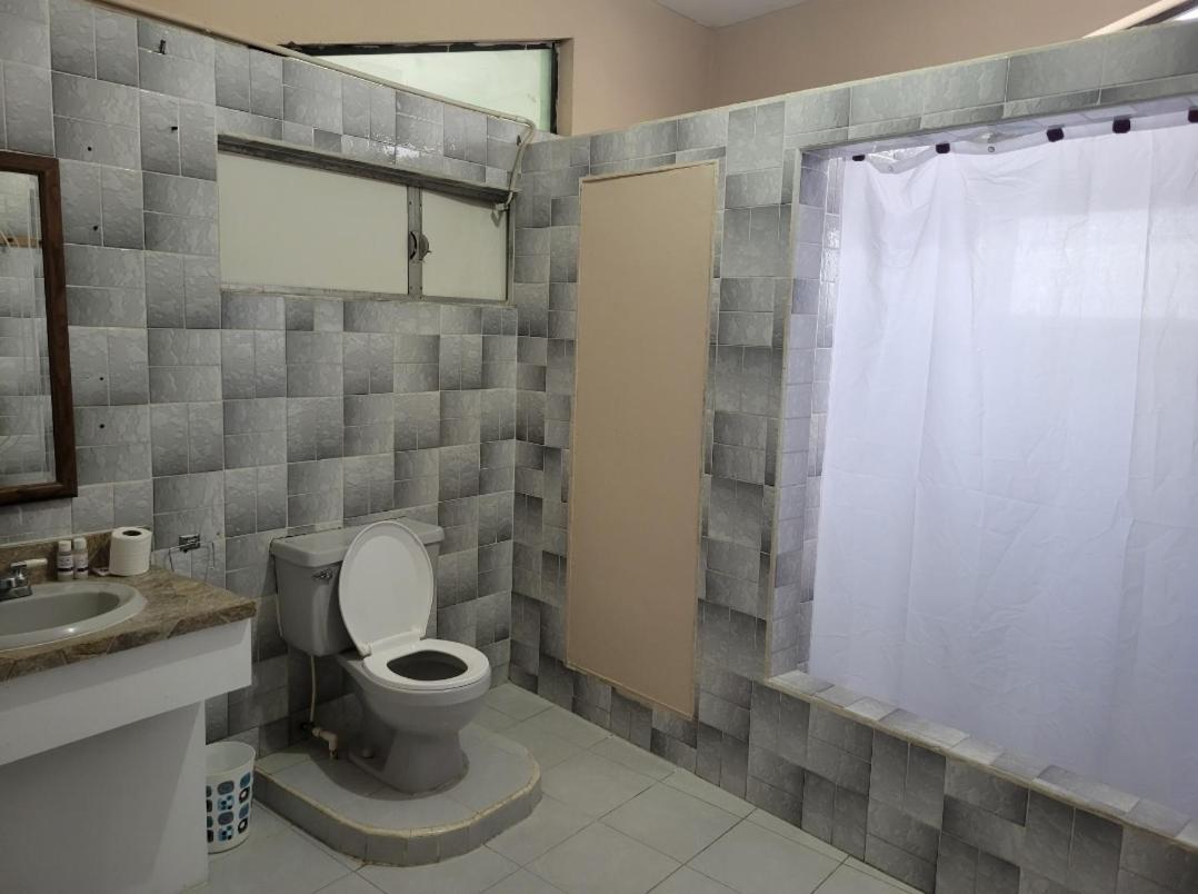 Arnold'S Guest House Сан-Игнасио Экстерьер фото